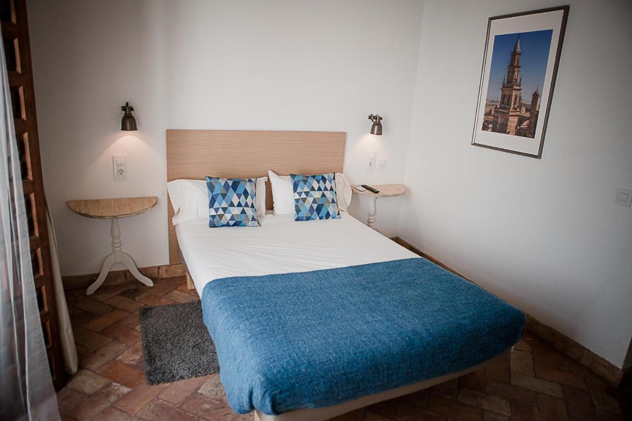 Frenteabastos Suites Cafe Hostal & Apartments Carmona  Luaran gambar