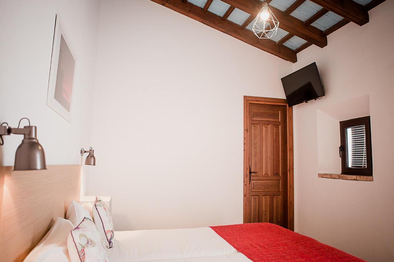 Frenteabastos Suites Cafe Hostal & Apartments Carmona  Luaran gambar